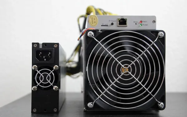Antminer R4